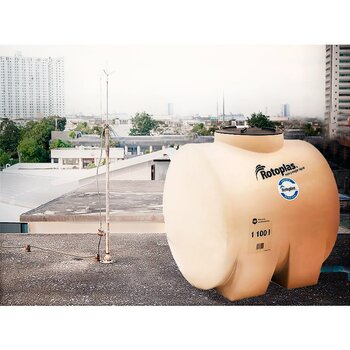 Tinaco Rotoplas 1100L Horizontal Equipado 1.30 x 1.14 x 1.21m